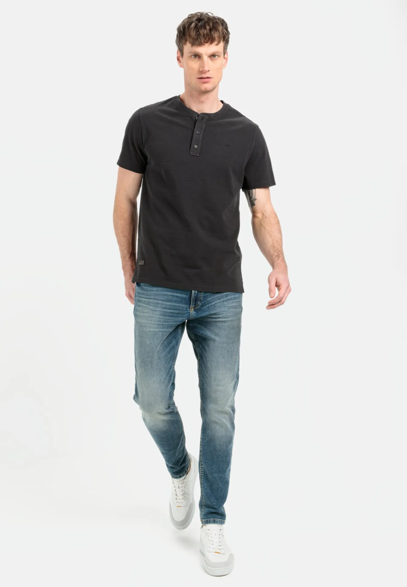Herren Camel Active T-Shirts & Polos^Kurzarm Henley aus reiner Baumwolle