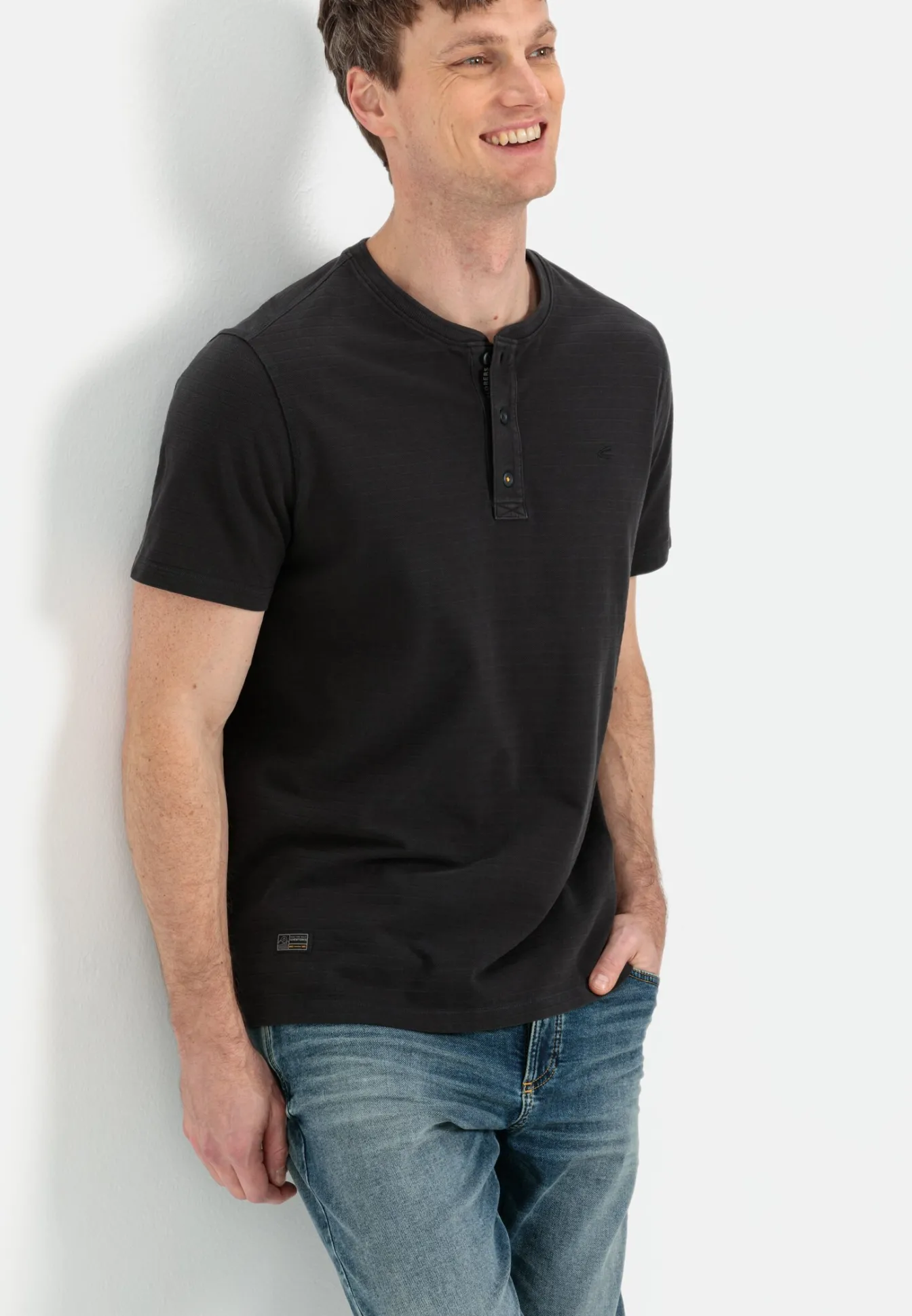 Herren Camel Active T-Shirts & Polos^Kurzarm Henley aus reiner Baumwolle