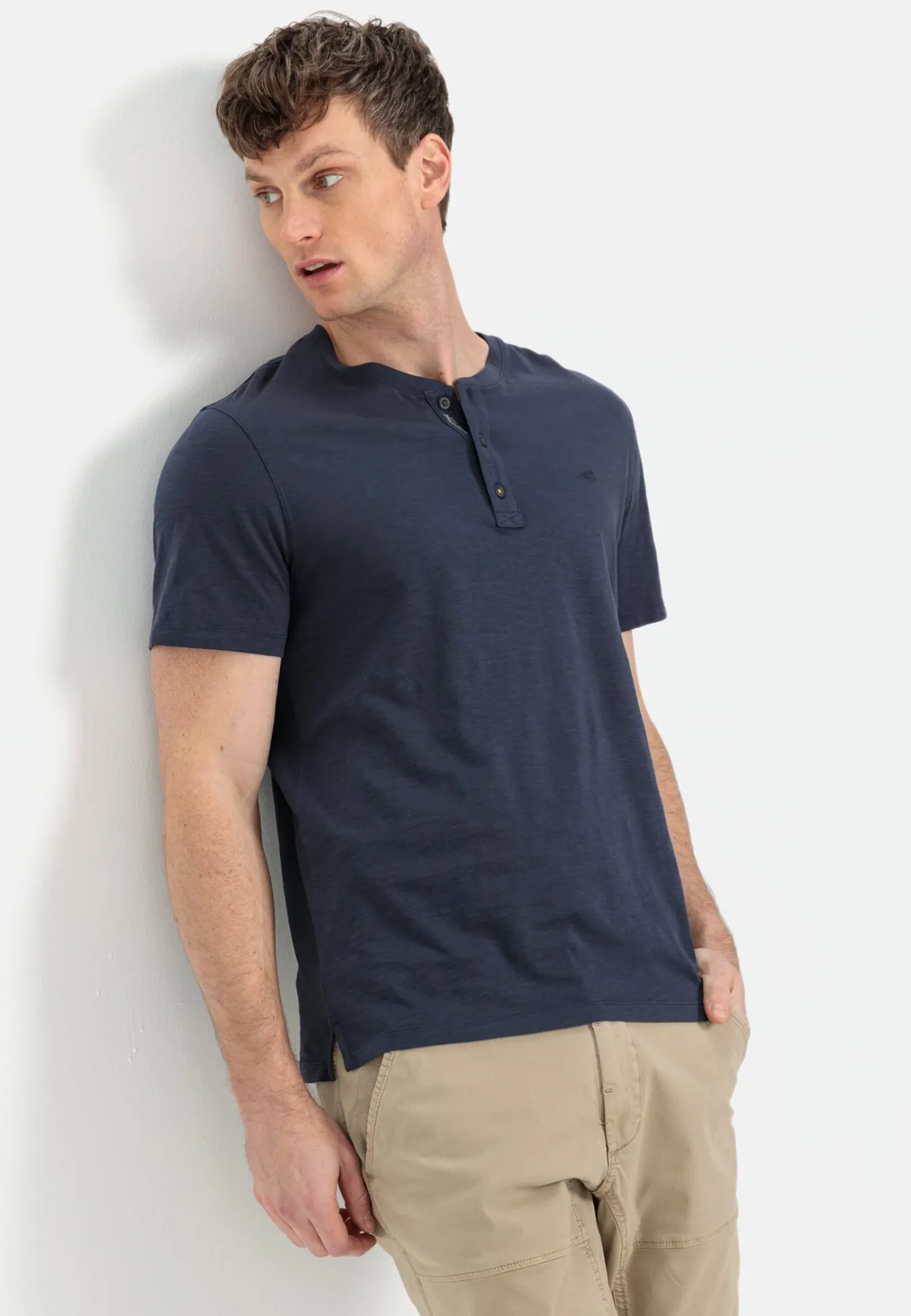Herren Camel Active T-Shirts & Polos^Kurzarm Henleyshirt aus reiner Baumwolle