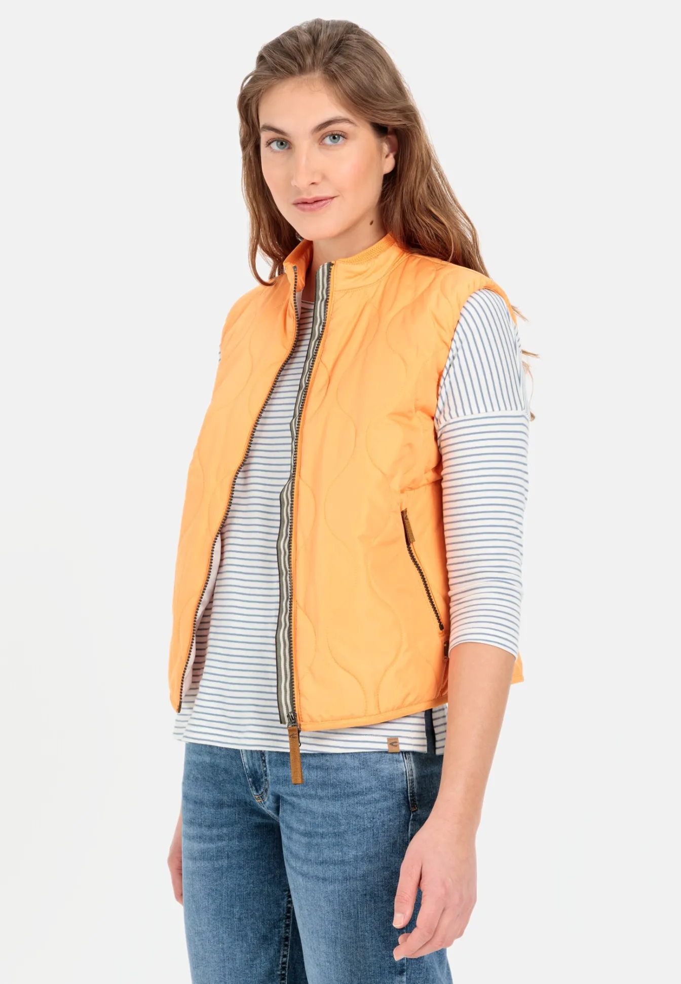 Damen Camel Active Jacken & Westen^Kurze Steppweste aus recyceltem Polyester