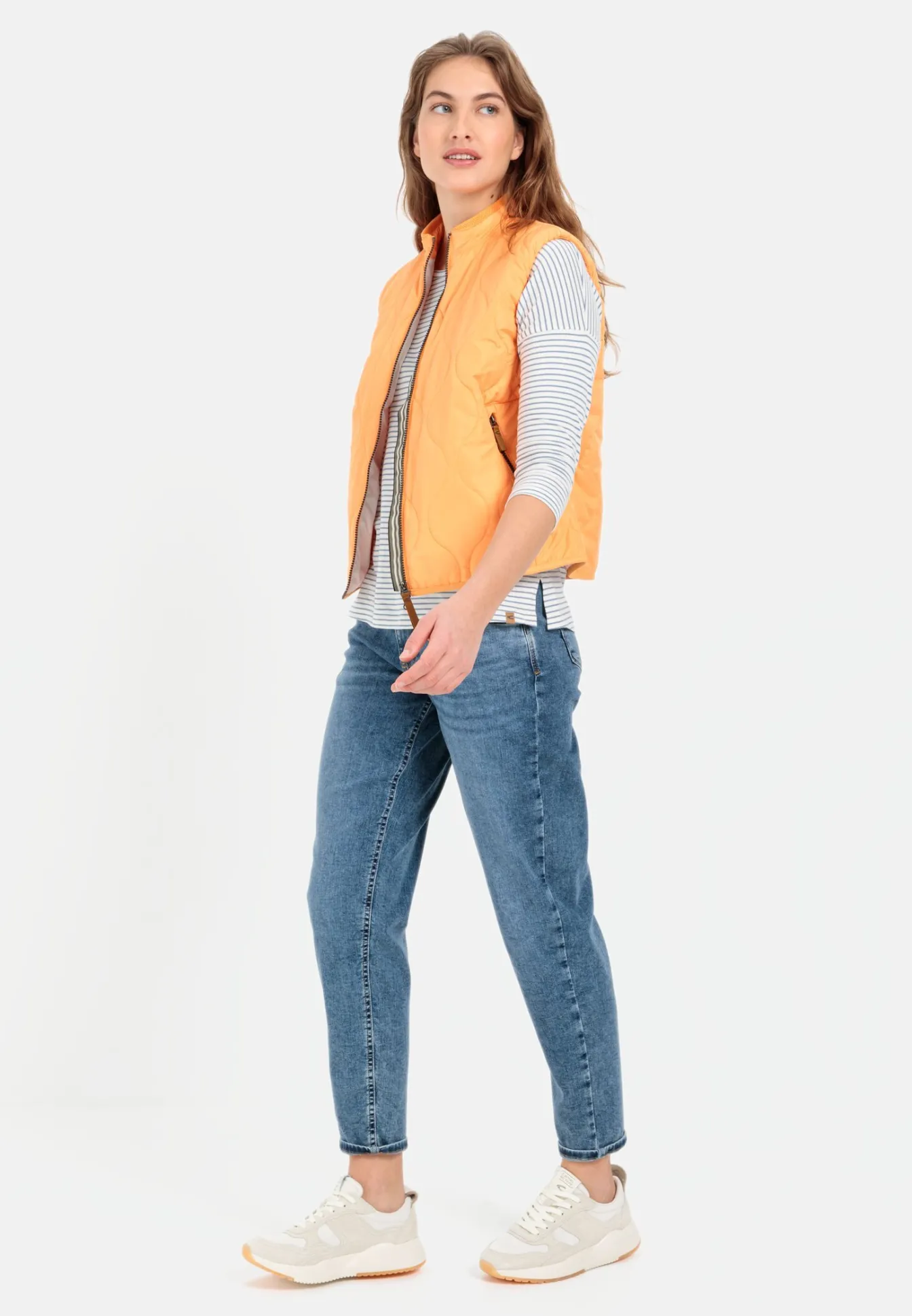 Damen Camel Active Jacken & Westen^Kurze Steppweste aus recyceltem Polyester