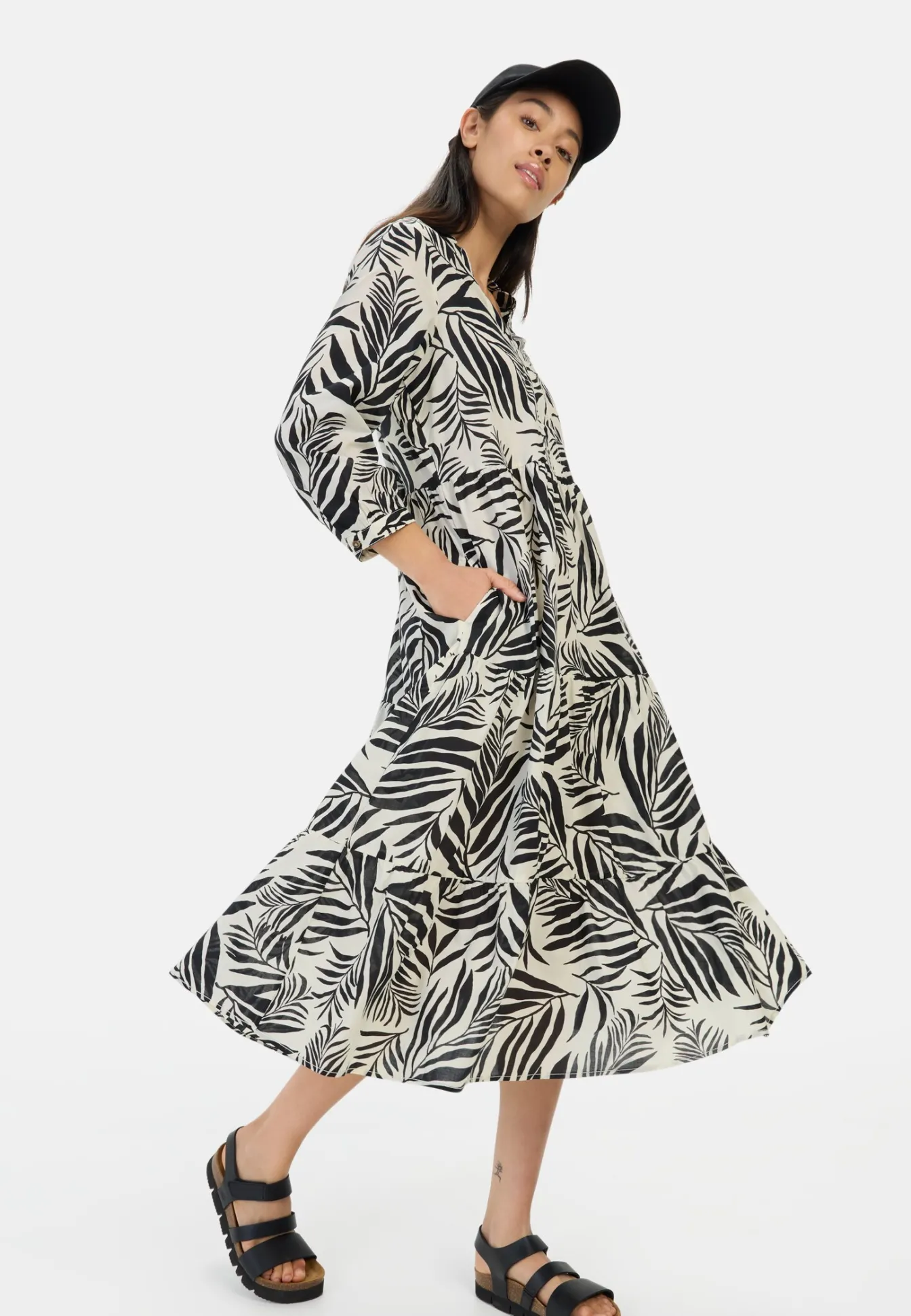 Damen Camel Active Kleider^Mittellanges Sommerkleid mit Allover-Print