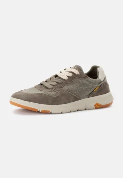 Herren Camel Active Sneaker^Sneaker aus Used Canvas und Spaltleder