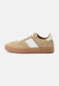 Damen Camel Active Sneaker^Sneaker aus Veloursleder