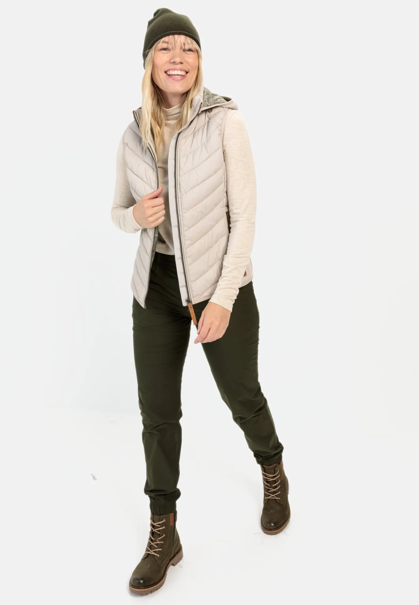 Damen Camel Active Jacken & Westen^Steppweste aus recyceltem Polyester