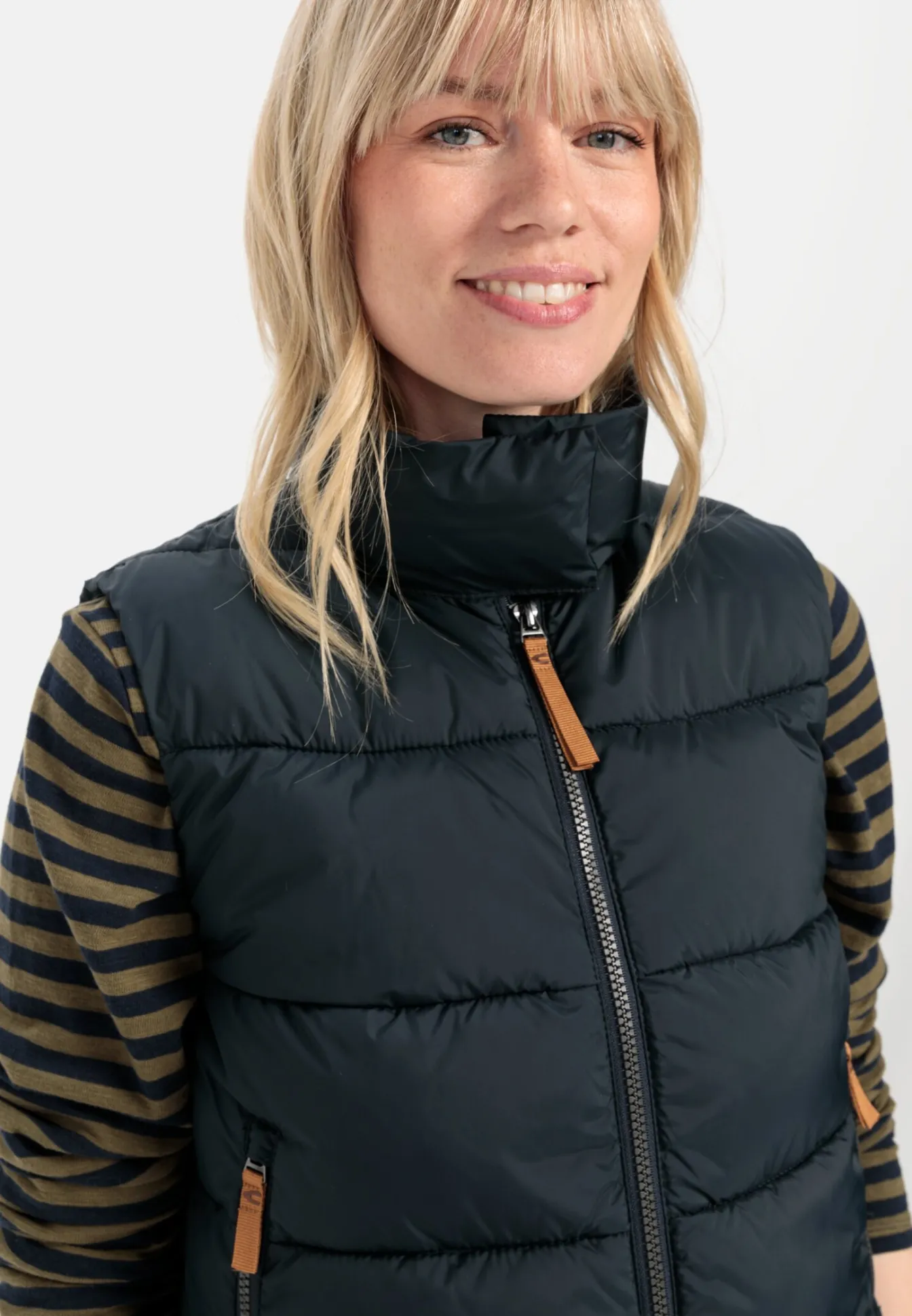 Damen Camel Active Jacken & Westen^Steppweste aus recyceltem Polyester
