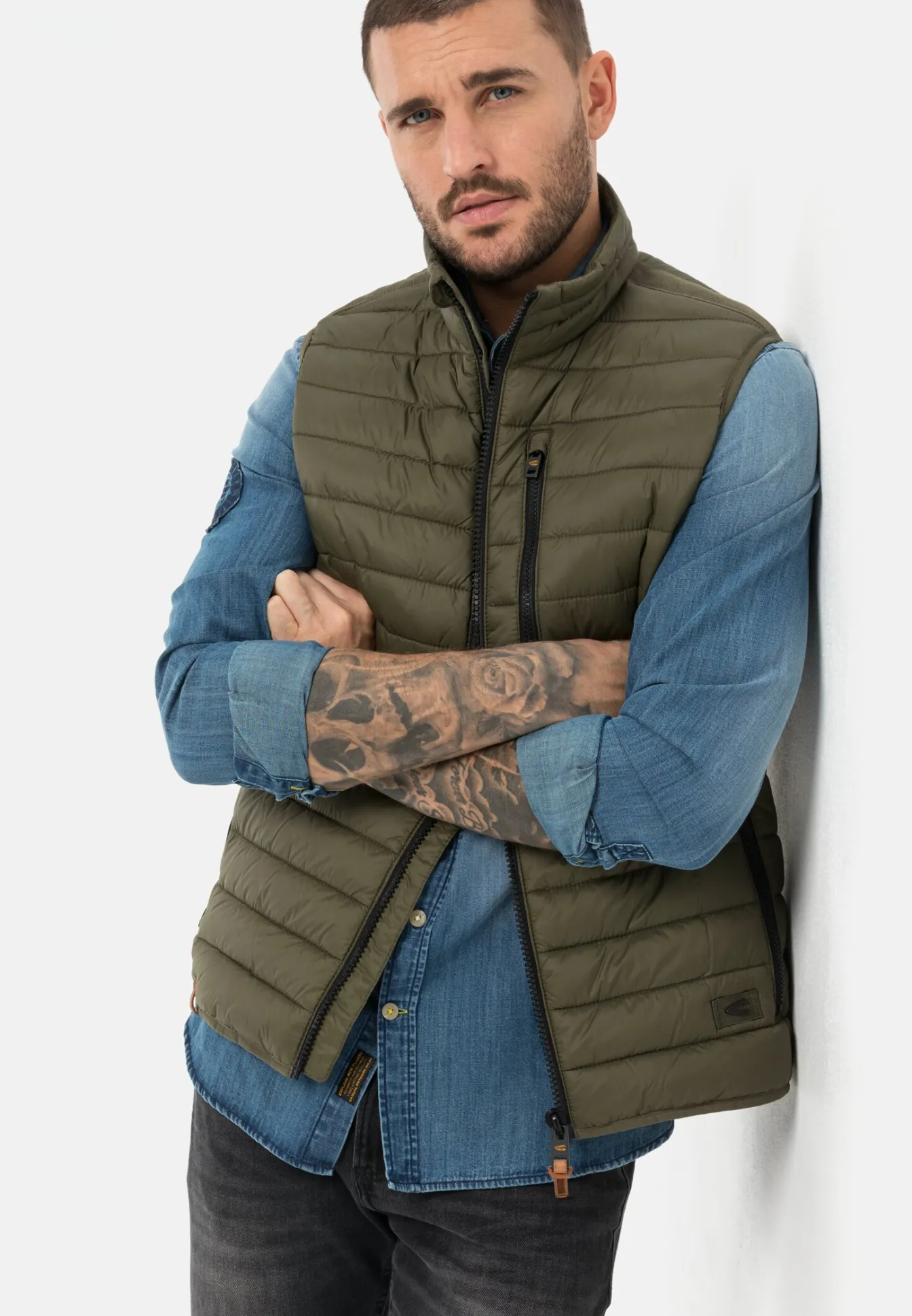 Herren Camel Active Jacken & Westen^Steppweste mit horizontaler Steppung aus recyceltem Polyester