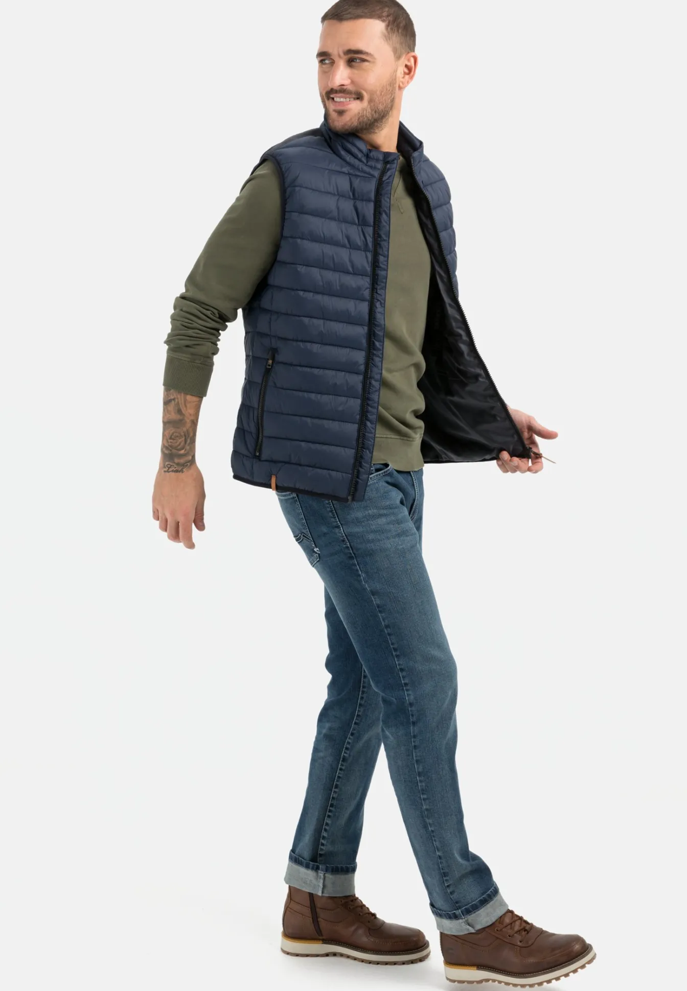Herren Camel Active Jacken & Westen^Steppweste mit horizontaler Steppung aus recyceltem Polyester