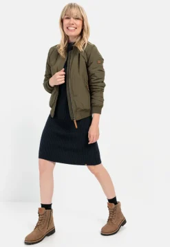 Damen Camel Active Kleider^Strickkleid mit Stehkragen